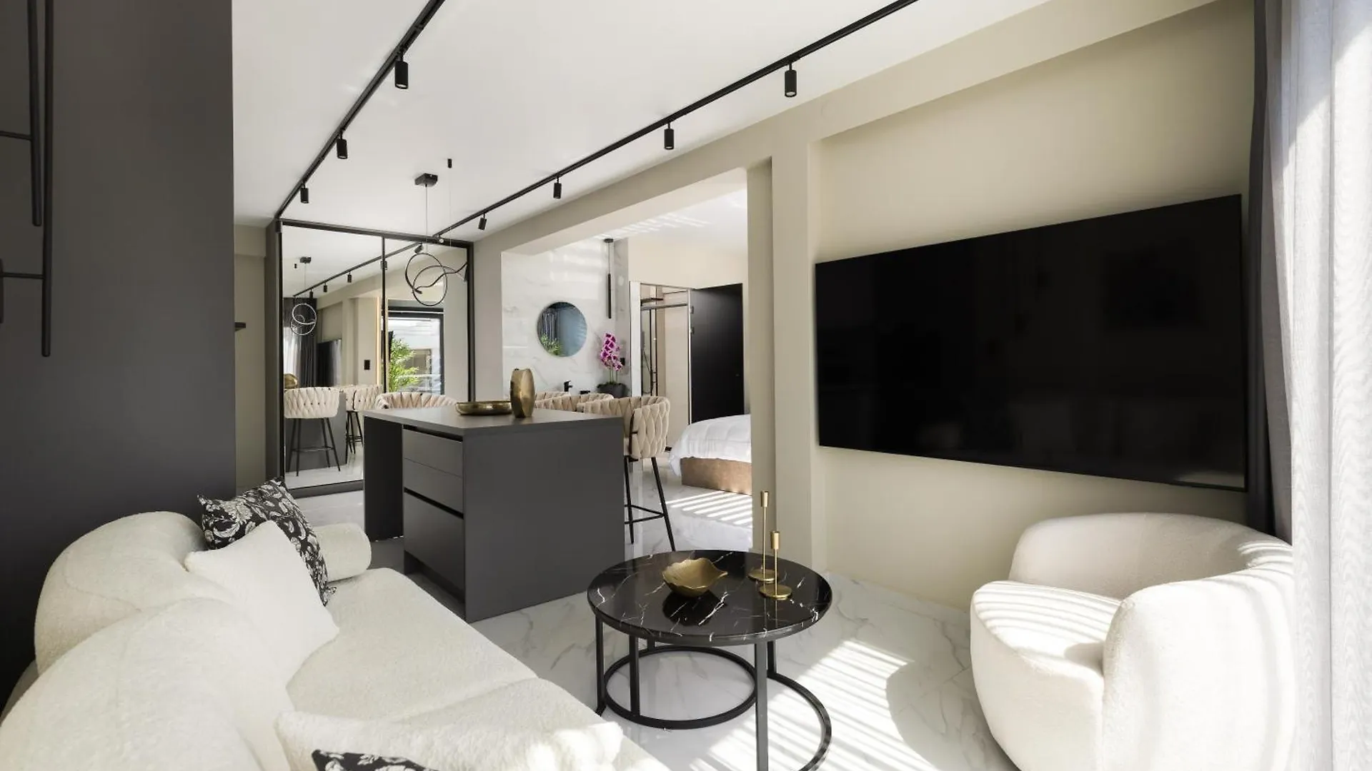 Ophelia Apartments By Halu!, Luxury Apt With Hot Tub Soluň