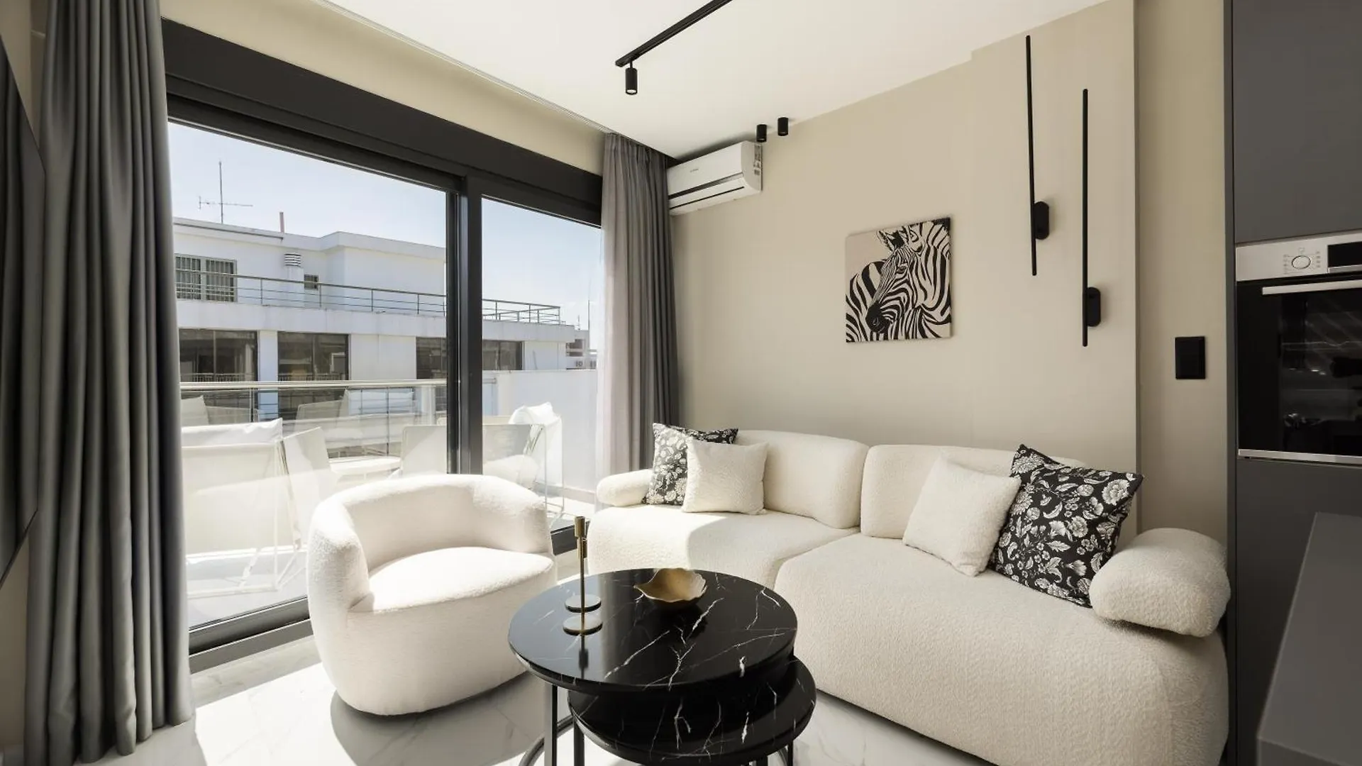 Ophelia Apartments By Halu!, Luxury Apt With Hot Tub Soluň 0*,  Řecko