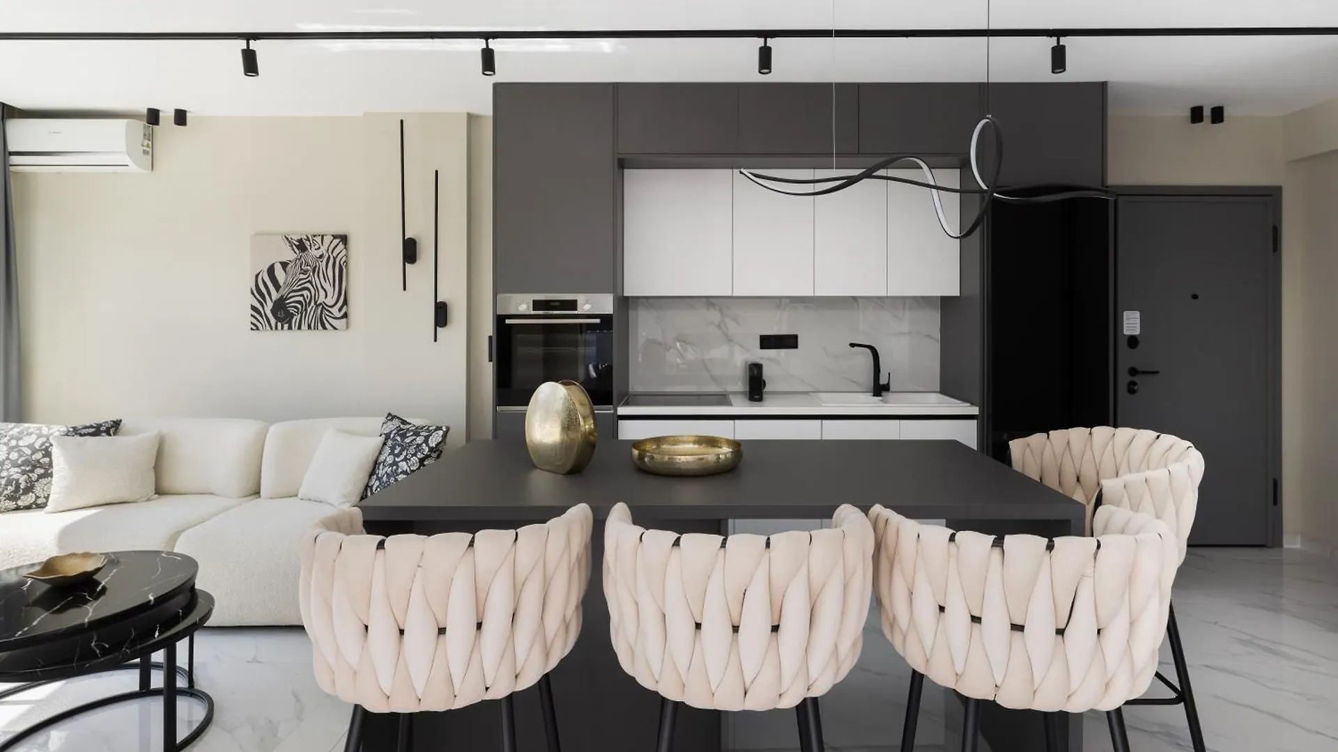 Ophelia Apartments By Halu!, Luxury Apt With Hot Tub Soluň